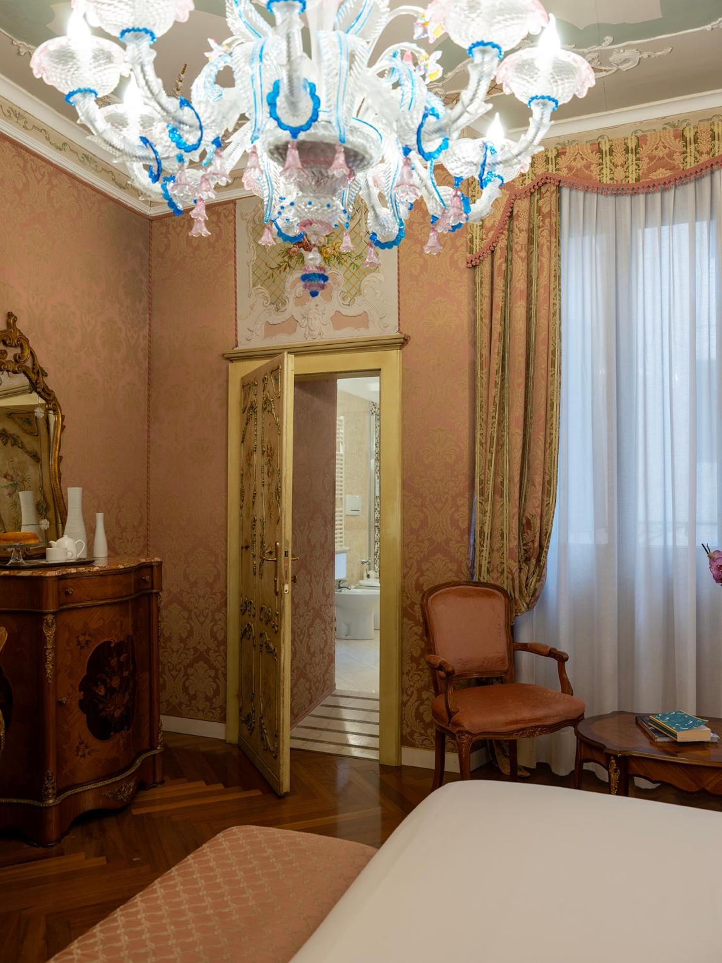 Hotel Antico Doge - A Member Of Elizabeth Hotel Group Venesia Bagian luar foto